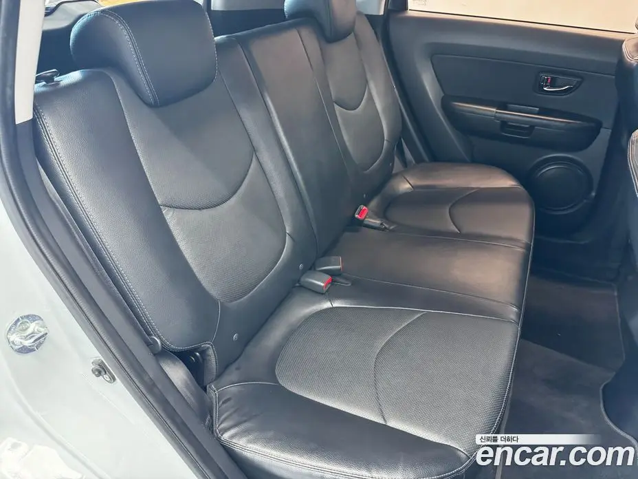 Kia Soul 2010 1.6 автомат (гидро), фото 19