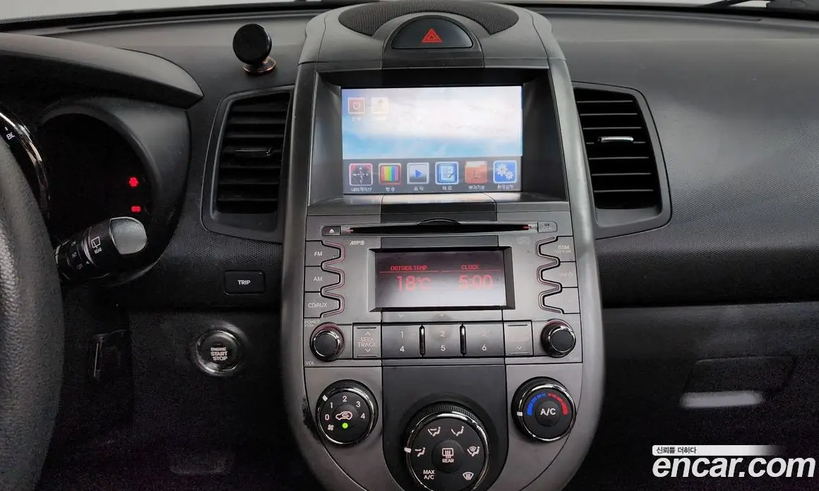 Kia Soul 2011 1.6 автомат (гидро), фото 13