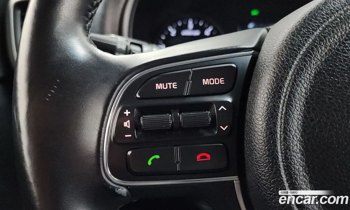 Kia Sportage 2015 2.0 автомат (гидро), фото 16 Kia Sportage 2015 2.0 автомат (гидро), фото 16
