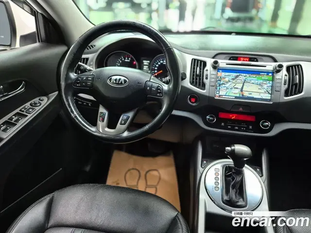Kia Sportage 2015 2.0 автомат (гидро), миниатюра 9