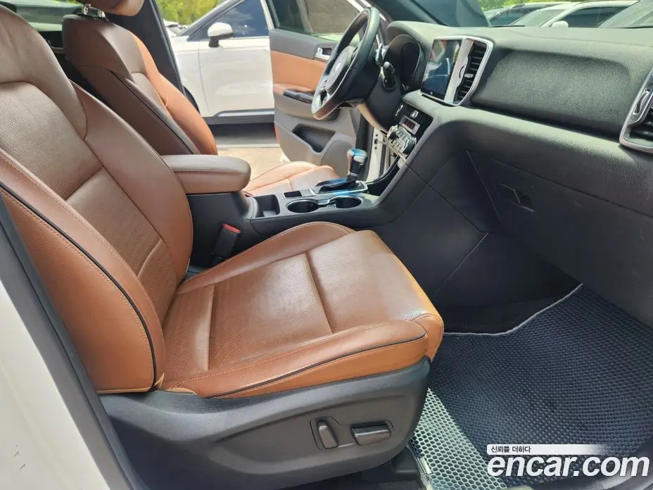 Kia Sportage 2017 2.0 автомат (гидро), фото 16