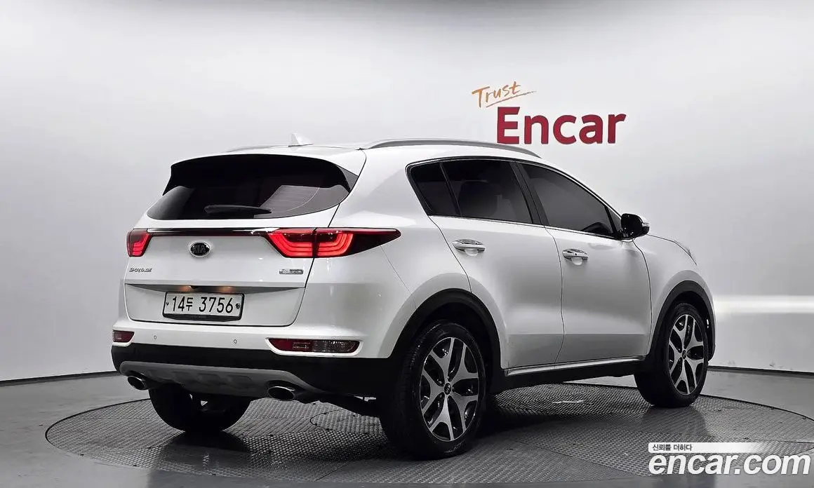Kia Sportage 2018 2.0 автомат (гидро), фото 2 Kia Sportage 2018 2.0 автомат (гидро), фото 2