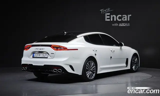 Kia Stinger 2017 2.0 автомат (гидро), миниатюра 2