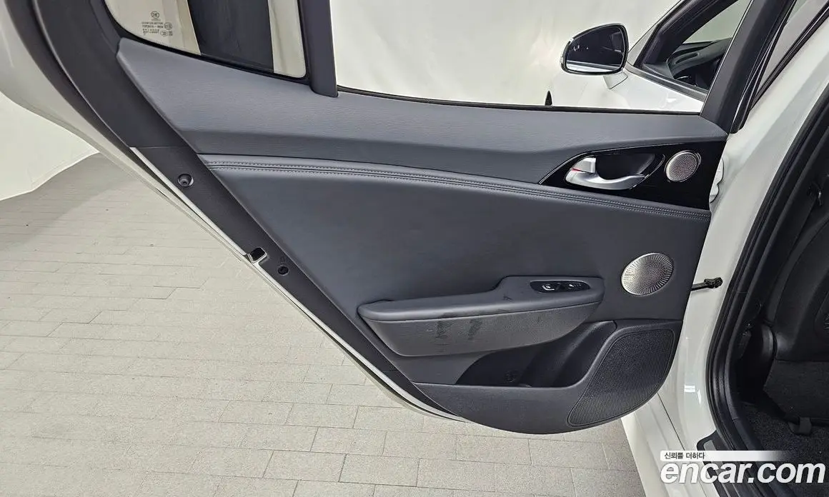 Kia Stinger 2017 2.0 автомат (гидро), фото 15