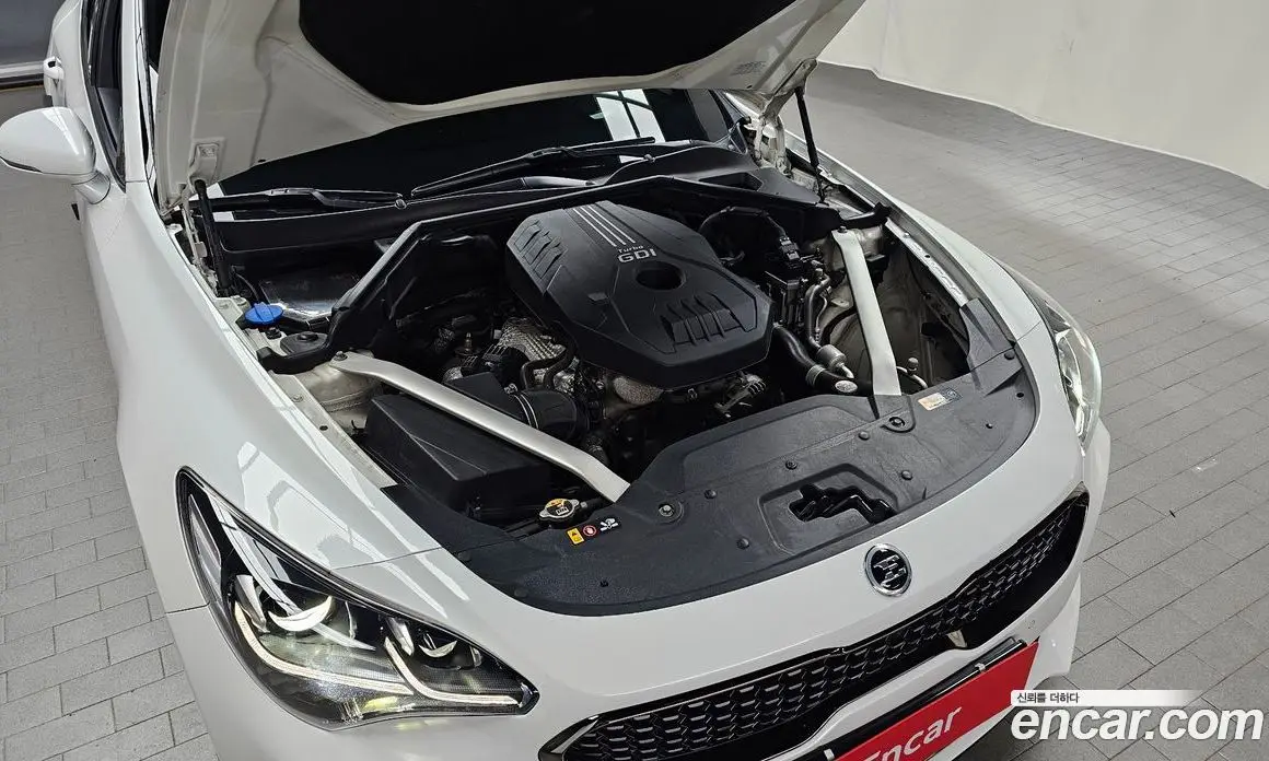 Kia Stinger 2017 2.0 автомат (гидро), фото 6