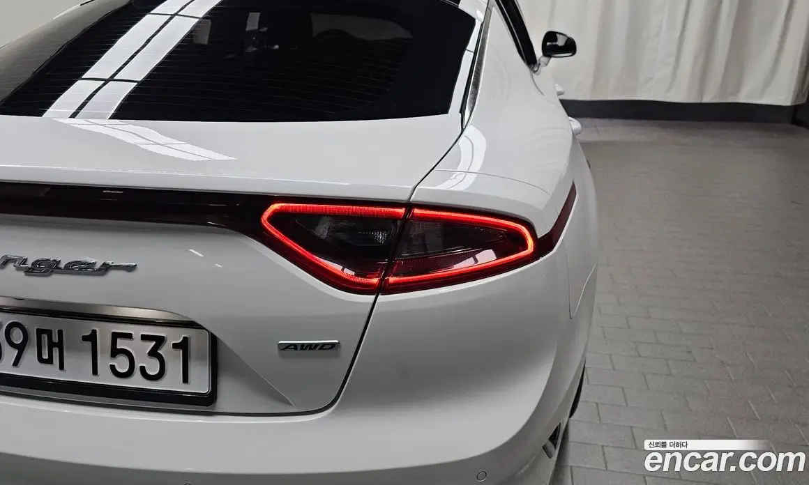 Kia Stinger 2017 2.0 автомат (гидро), фото 9