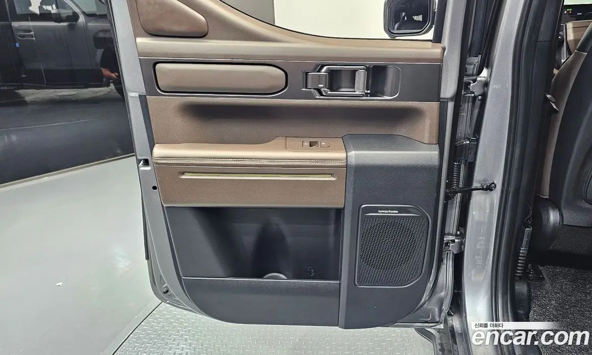 Kia Tasman 2025 2.5 автомат (гидро), фото 15 Kia Tasman 2025 2.5 автомат (гидро), фото 15