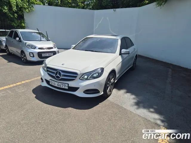 Mercedes-Benz E-Class, 2013, 248 574 км