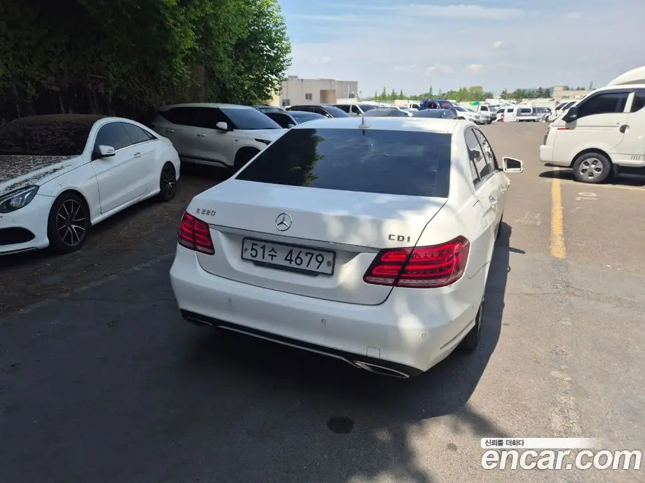 Mercedes-Benz E-Class 2013 2.1 автомат (гидро), фото 3 Mercedes-Benz E-Class 2013 2.1 автомат (гидро), фото 3