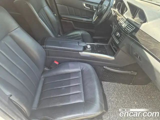 Mercedes-Benz E-Class 2013 2.1 автомат (гидро), миниатюра 5 Mercedes-Benz E-Class 2013 2.1 автомат (гидро), миниатюра 5