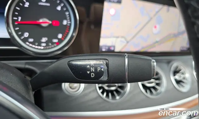 Mercedes-Benz E-Class 2018 1.9 автомат (гидро), миниатюра 12