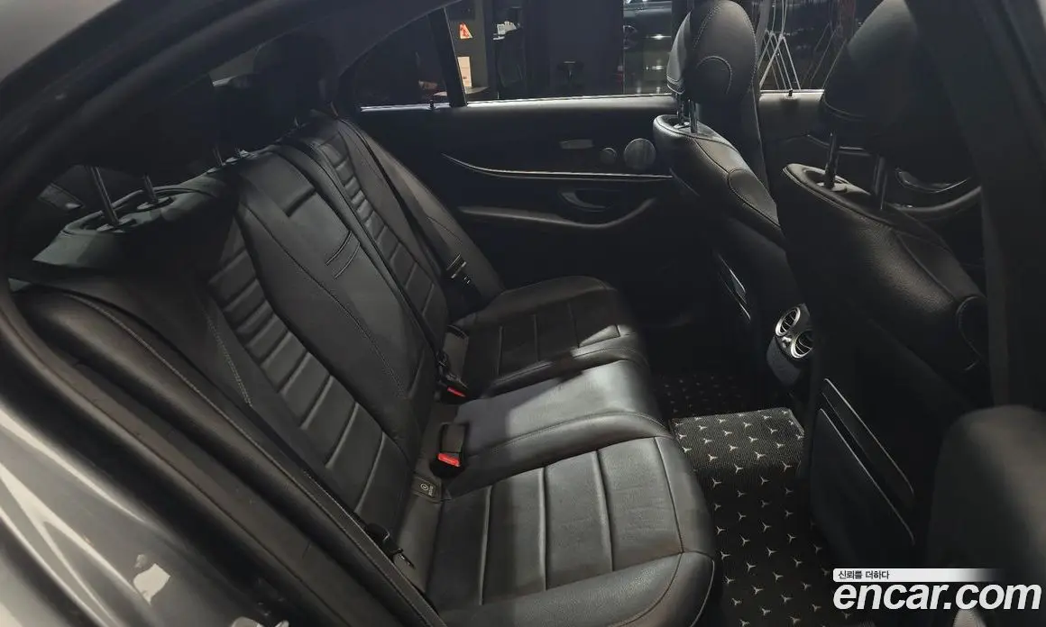 Mercedes-Benz E-Class 2018 2.0 автомат (гидро), фото 11