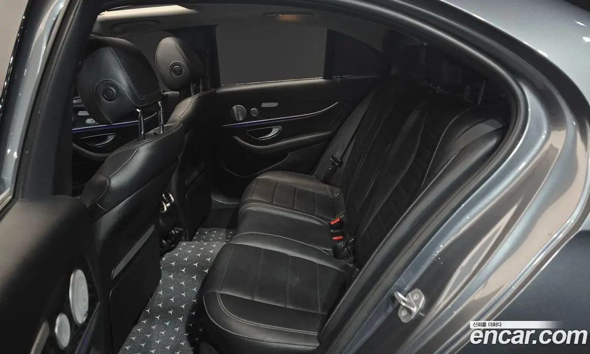Mercedes-Benz E-Class 2018 2.0 автомат (гидро), фото 12
