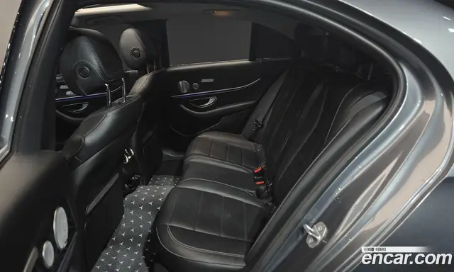 Mercedes-Benz E-Class 2018 2.0 автомат (гидро), миниатюра 12