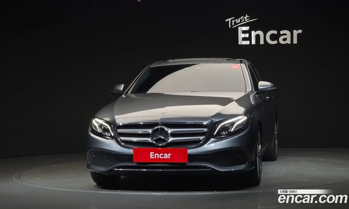 Mercedes-Benz E-Class 2018 2.0 автомат (гидро), фото 3