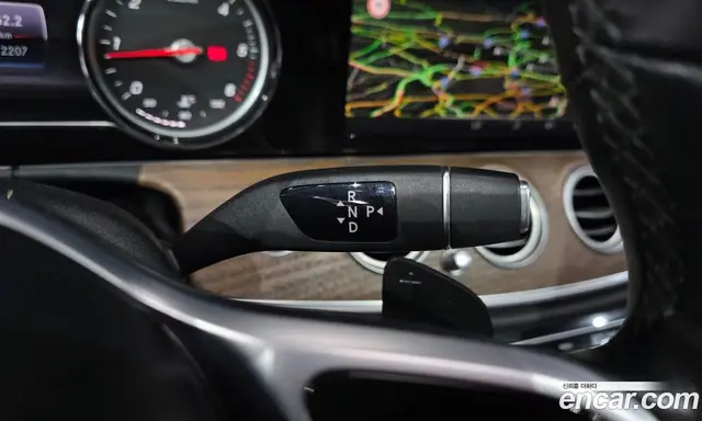 Mercedes-Benz E-Class 2019 1.9 автомат (гидро), миниатюра 12