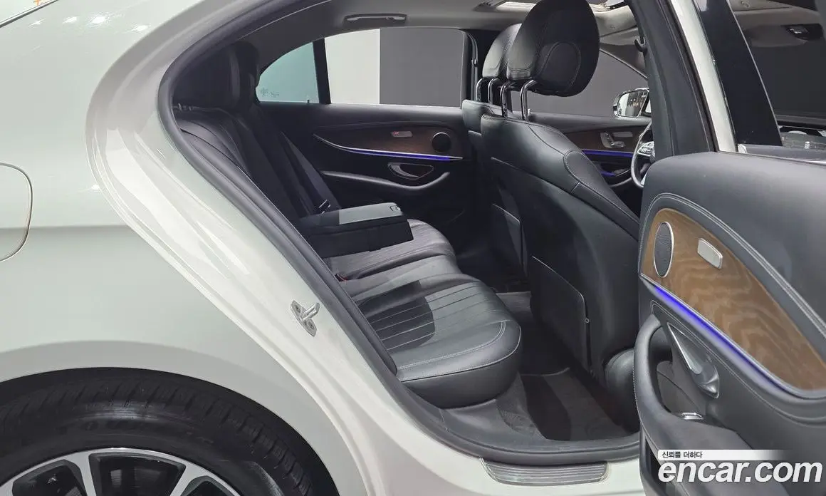 Mercedes-Benz E-Class 2019 1.9 автомат (гидро), фото 17