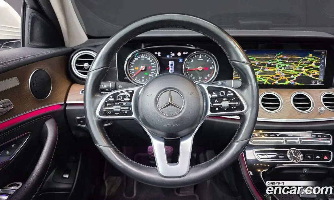 Mercedes-Benz E-Class 2019 1.9 автомат (гидро), фото 20