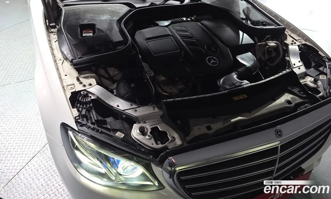 Mercedes-Benz E-Class 2019 1.9 автомат (гидро), фото 6