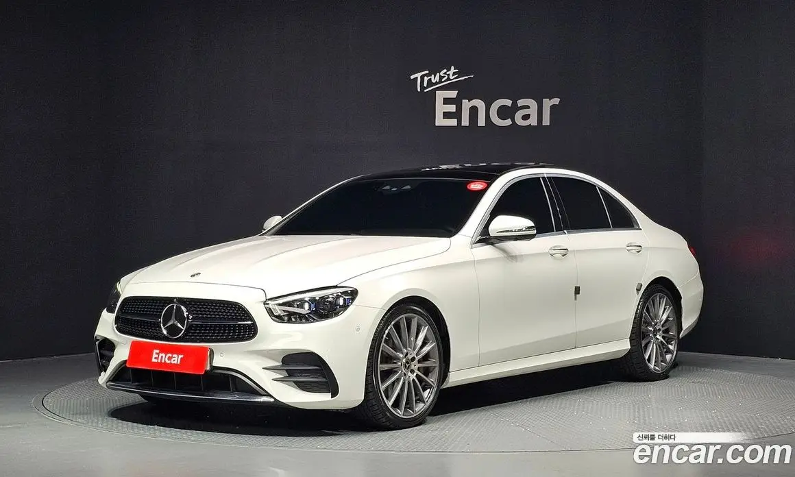Mercedes-Benz E-Class 2022 2.0 автомат (гидро), фото 1 Mercedes-Benz E-Class 2022 2.0 автомат (гидро), фото 1