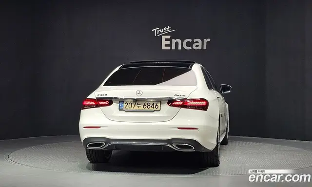 Mercedes-Benz E-Class 2022 2.0 автомат (гидро), миниатюра 4 Mercedes-Benz E-Class 2022 2.0 автомат (гидро), миниатюра 4