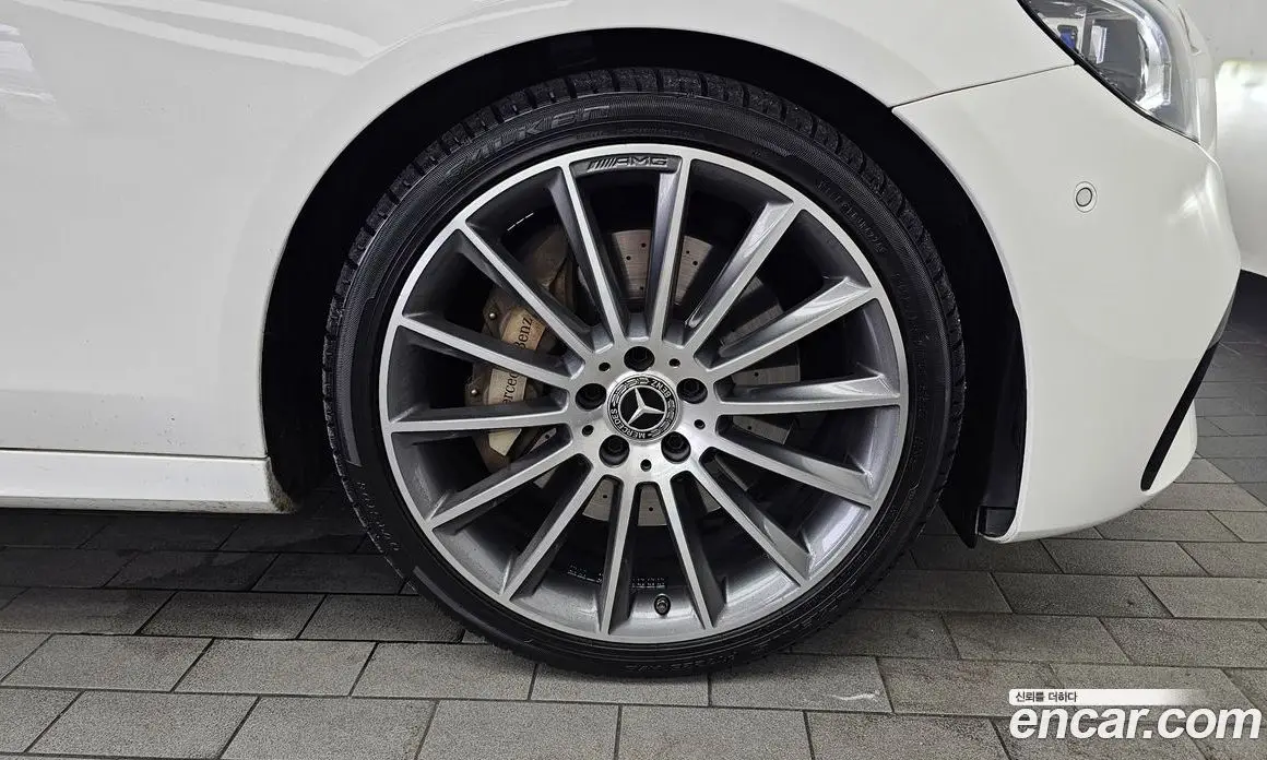 Mercedes-Benz E-Class 2022 2.0 автомат (гидро), фото 7 Mercedes-Benz E-Class 2022 2.0 автомат (гидро), фото 7
