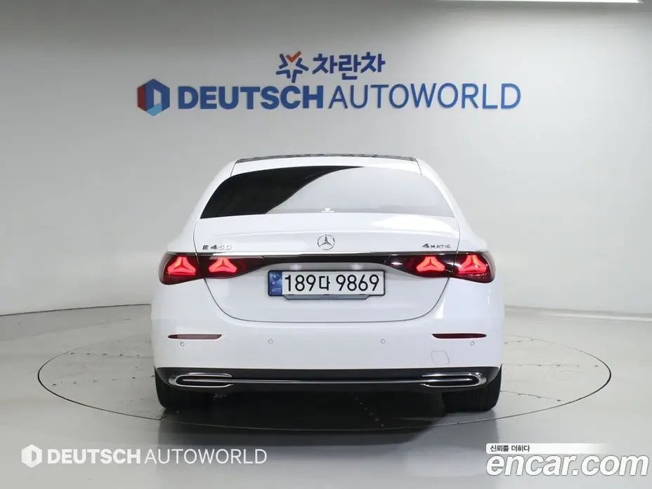 Mercedes-Benz E-Class 2024 3.0 автомат (гидро), фото 4