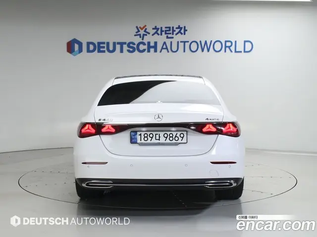 Mercedes-Benz E-Class 2024 3.0 автомат (гидро), миниатюра 4