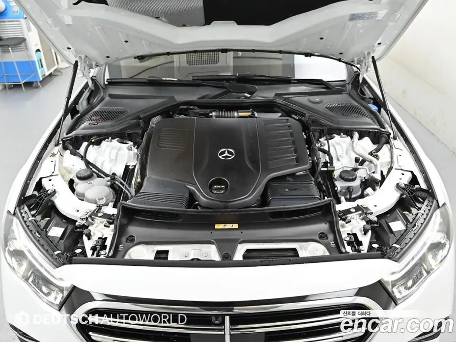 Mercedes-Benz E-Class 2024 3.0 автомат (гидро), фото 6