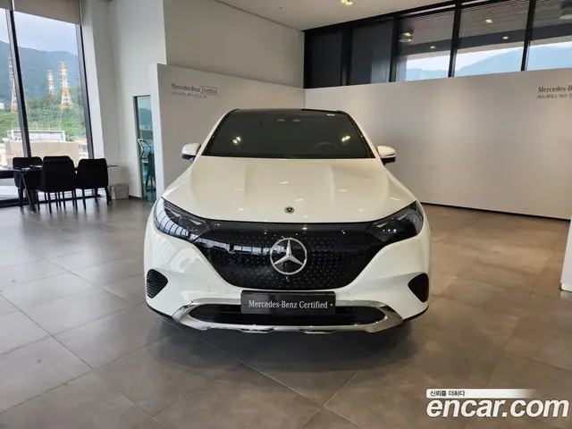 Mercedes-Benz EQE 2025 0.3 автомат (гидро), миниатюра 6