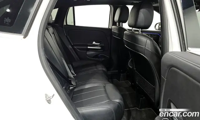 Mercedes-Benz GLA-Class 2021 2.0 автомат (гидро), миниатюра 12