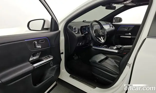 Mercedes-Benz GLA-Class 2021 2.0 автомат (гидро), миниатюра 10