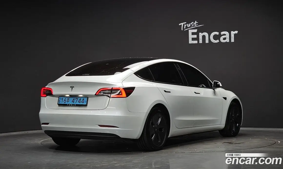 Tesla Model 3 2022 0.2 автомат (гидро), фото 2 Tesla Model 3 2022 0.2 автомат (гидро), фото 2