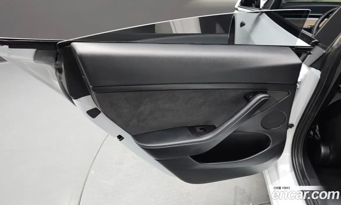 Tesla Model 3 2022 0.2 автомат (гидро), фото 15 Tesla Model 3 2022 0.2 автомат (гидро), фото 15