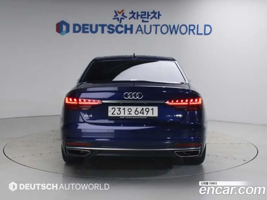 Audi A4 2023 2.0 автомат (гидро), фото 4