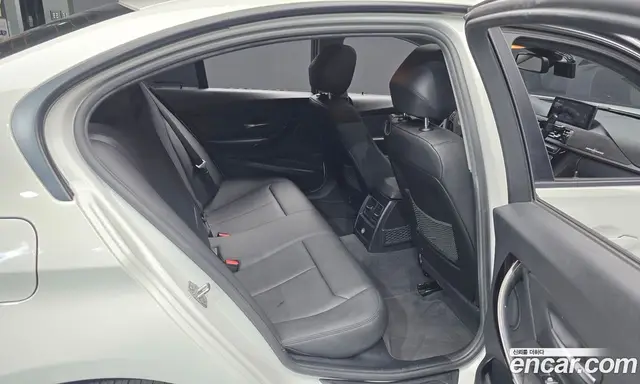 BMW 3 серия 2016 2.0 автомат (гидро), миниатюра 12