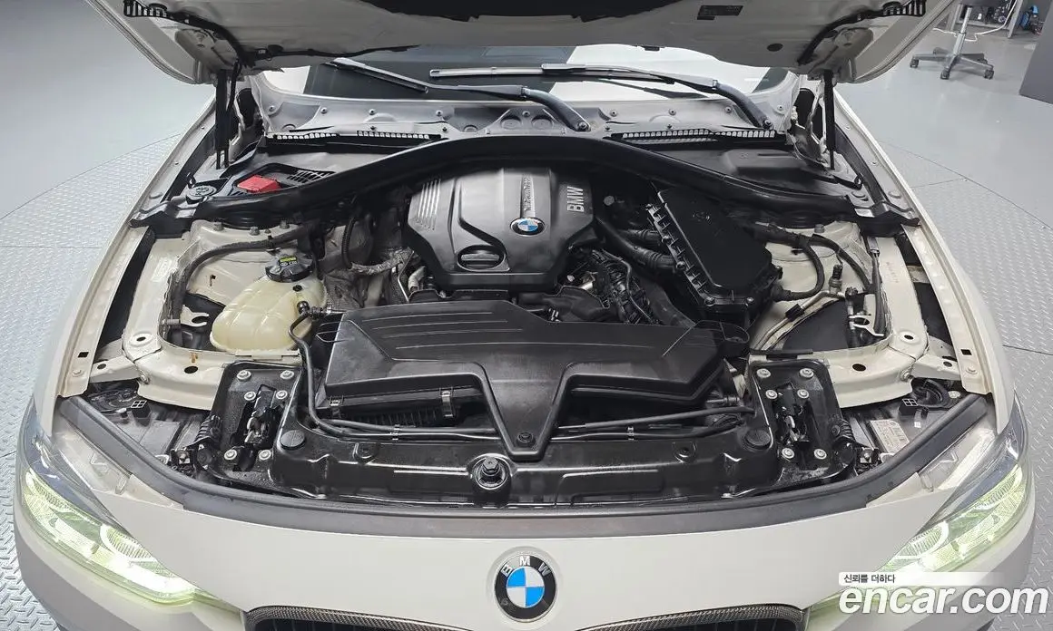 BMW 3 серия 2016 2.0 автомат (гидро), фото 6