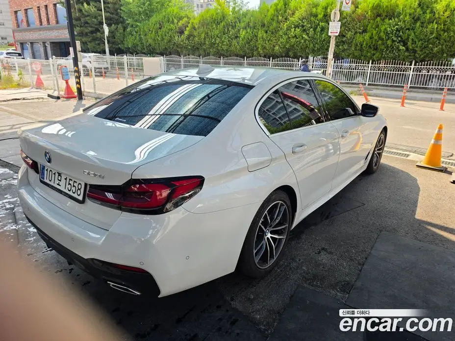 BMW 5 серия 2023 2.0 автомат (гидро), фото 4