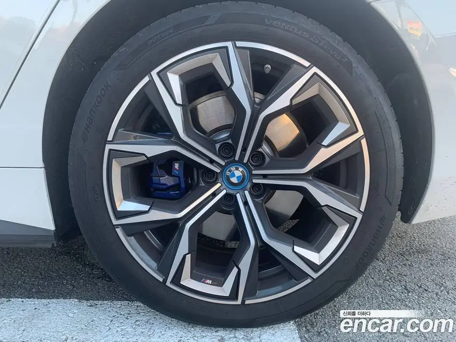 BMW i4 2024 автомат (гидро), фото 10