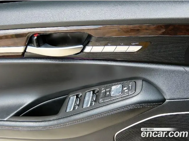 Genesis EQ900 2016 3.8 автомат (гидро), миниатюра 12