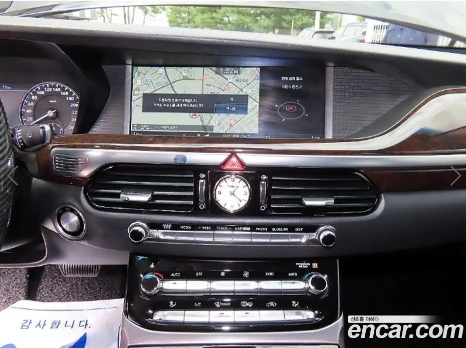 Genesis EQ900 2016 3.8 автомат (гидро), фото 14 Genesis EQ900 2016 3.8 автомат (гидро), фото 14