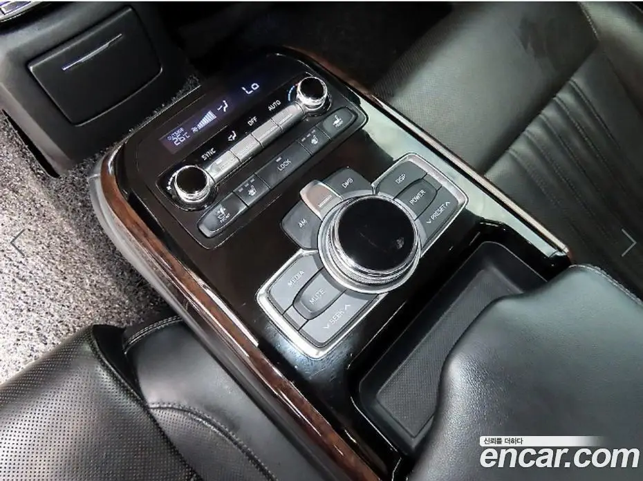 Genesis EQ900 2016 3.8 автомат (гидро), фото 16 Genesis EQ900 2016 3.8 автомат (гидро), фото 16