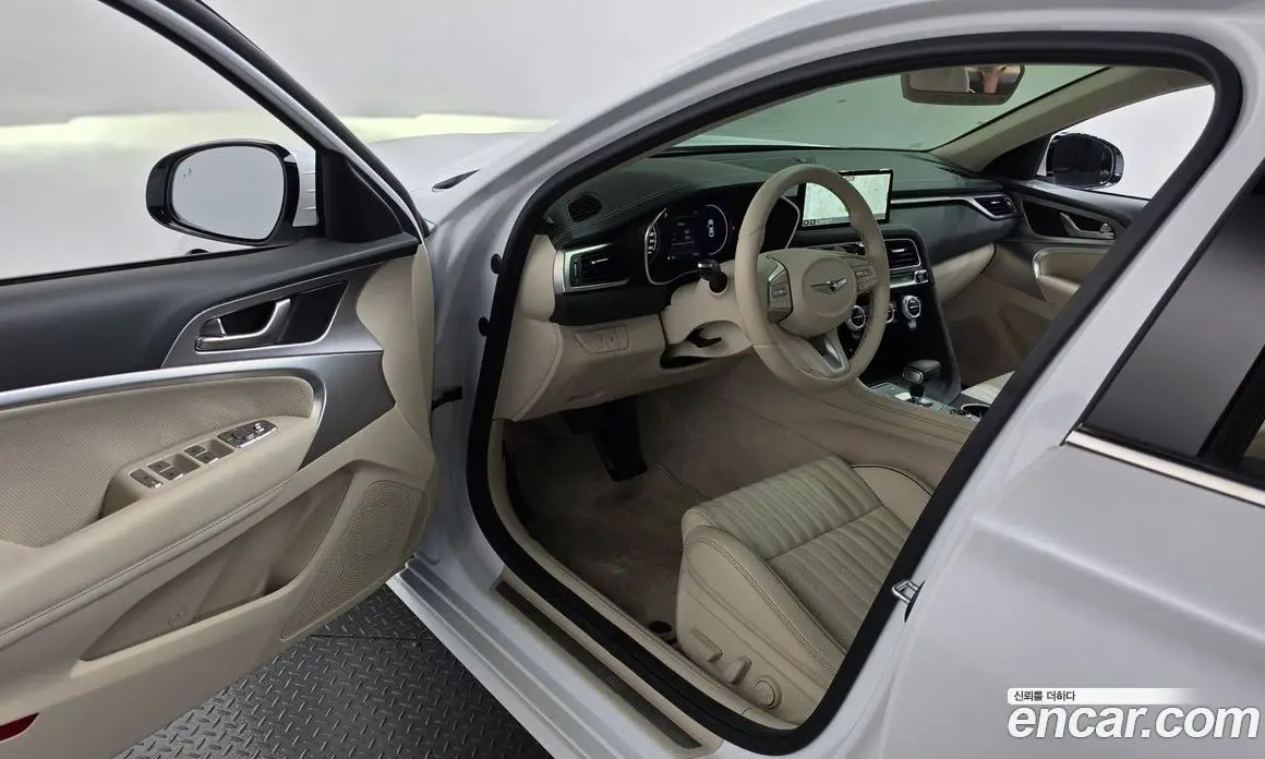 Genesis G70 2022 2.0 автомат (гидро), фото 13