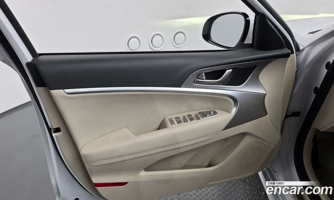 Genesis G70 2022 2.0 автомат (гидро), фото 14
