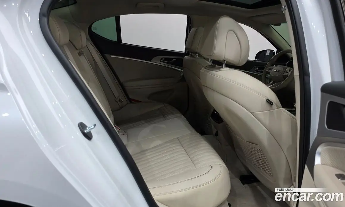 Genesis G70 2022 2.0 автомат (гидро), фото 17