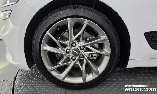 Genesis G70 2022 2.0 автомат (гидро), миниатюра 5