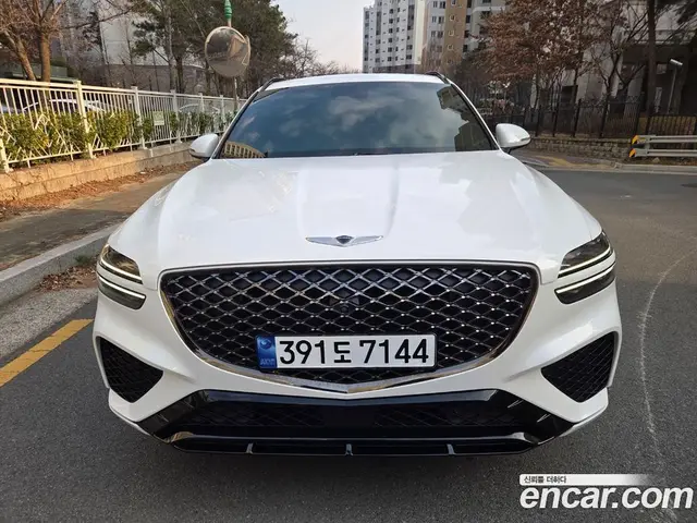 Genesis GV70, 2022, 63 520 км