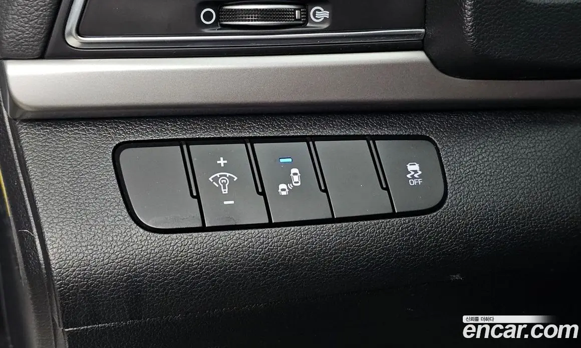 Hyundai Avante 2018 1.6 автомат (гидро), фото 14