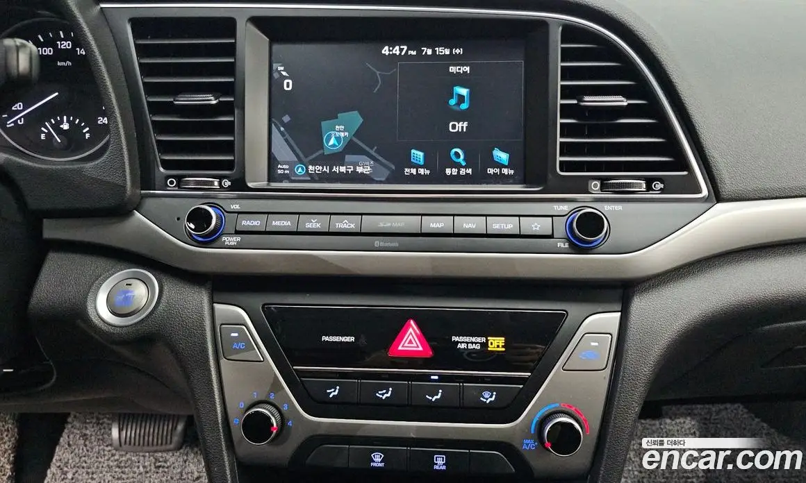 Hyundai Avante 2018 1.6 автомат (гидро), фото 17