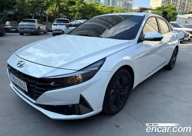 Hyundai Avante 2023 1.6 автомат (гидро), миниатюра 2